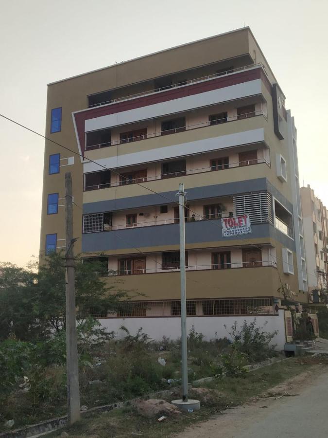 Sls Homestay - Luxury Ac Service Apartments 1Bhk, 2Bhk, 3Bhk - Direct Flyover To Alipiri Tirumala Gate - Walk To Ps4 Pure Veg Restaurants, Supermarkets - Near To National Highway & Padmavathi Amma Temple - Modular Kitchen, Living Room -Free Superfast Tirupati Eksteriør bilde