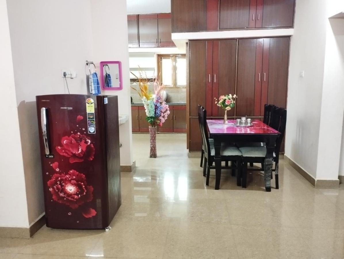 Sls Homestay - Luxury Ac Service Apartments 1Bhk, 2Bhk, 3Bhk - Direct Flyover To Alipiri Tirumala Gate - Walk To Ps4 Pure Veg Restaurants, Supermarkets - Near To National Highway & Padmavathi Amma Temple - Modular Kitchen, Living Room -Free Superfast Tirupati Eksteriør bilde