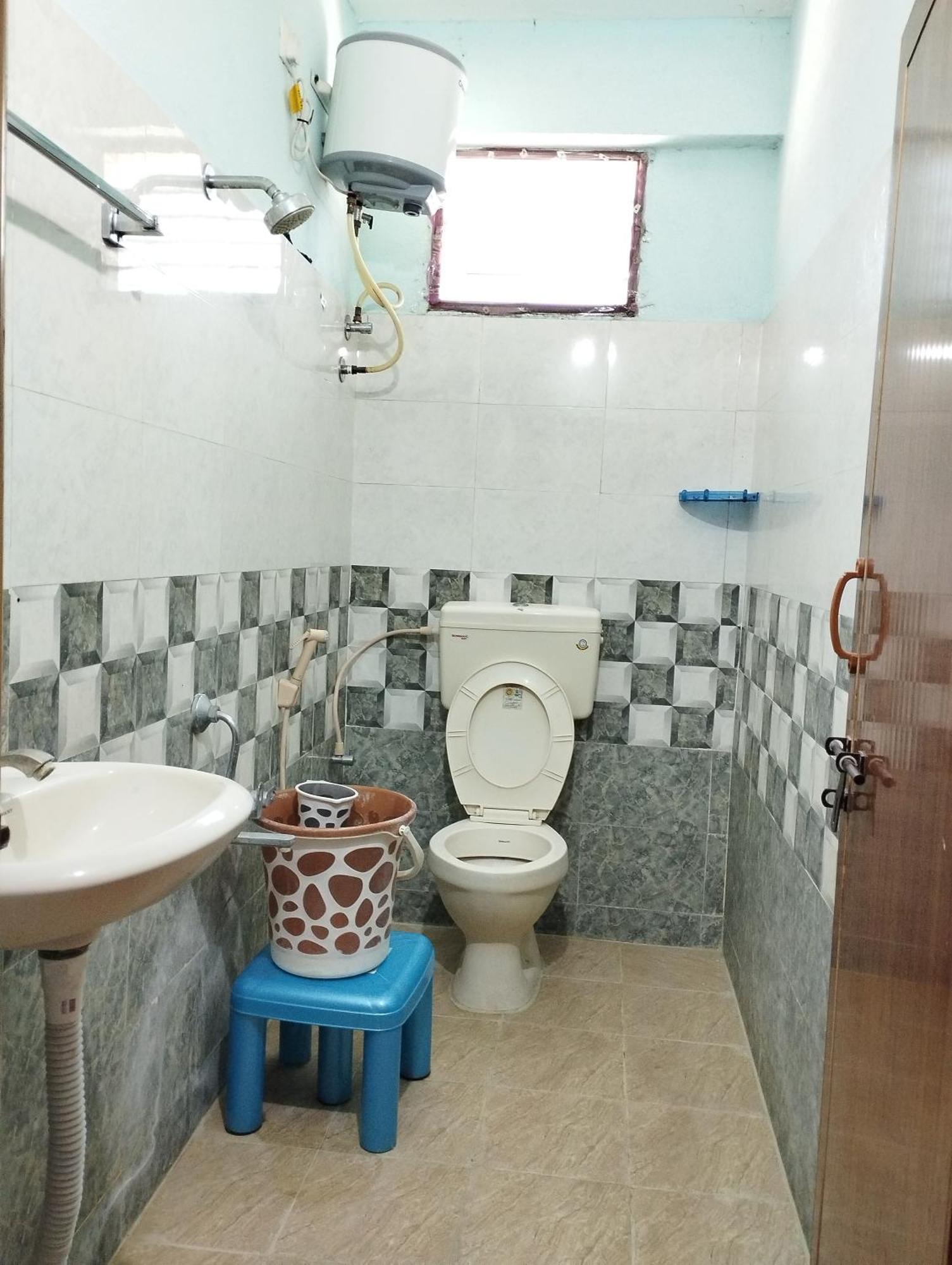 Sls Homestay - Luxury Ac Service Apartments 1Bhk, 2Bhk, 3Bhk - Direct Flyover To Alipiri Tirumala Gate - Walk To Ps4 Pure Veg Restaurants, Supermarkets - Near To National Highway & Padmavathi Amma Temple - Modular Kitchen, Living Room -Free Superfast Tirupati Eksteriør bilde