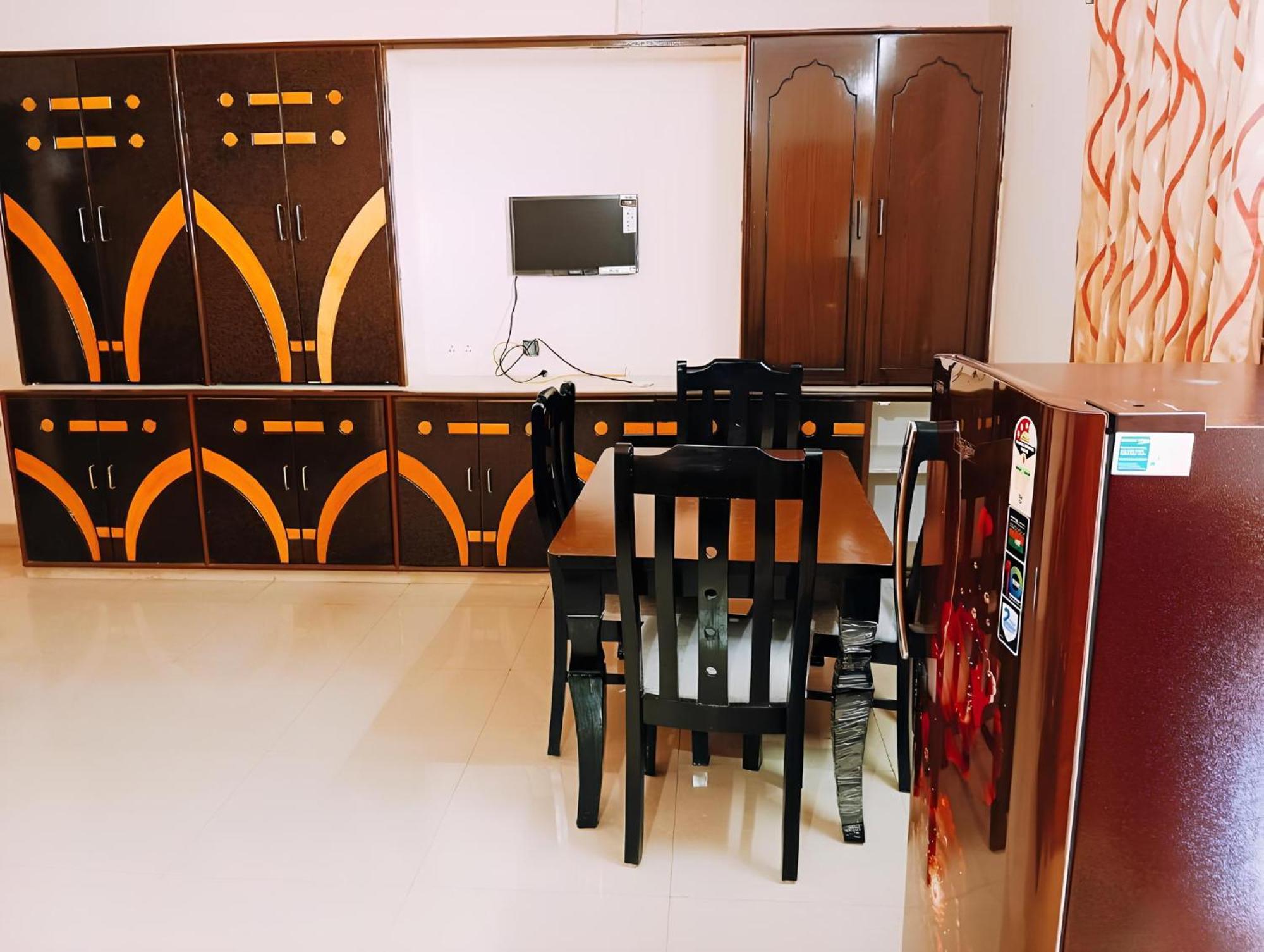 Sls Homestay - Luxury Ac Service Apartments 1Bhk, 2Bhk, 3Bhk - Direct Flyover To Alipiri Tirumala Gate - Walk To Ps4 Pure Veg Restaurants, Supermarkets - Near To National Highway & Padmavathi Amma Temple - Modular Kitchen, Living Room -Free Superfast Tirupati Eksteriør bilde